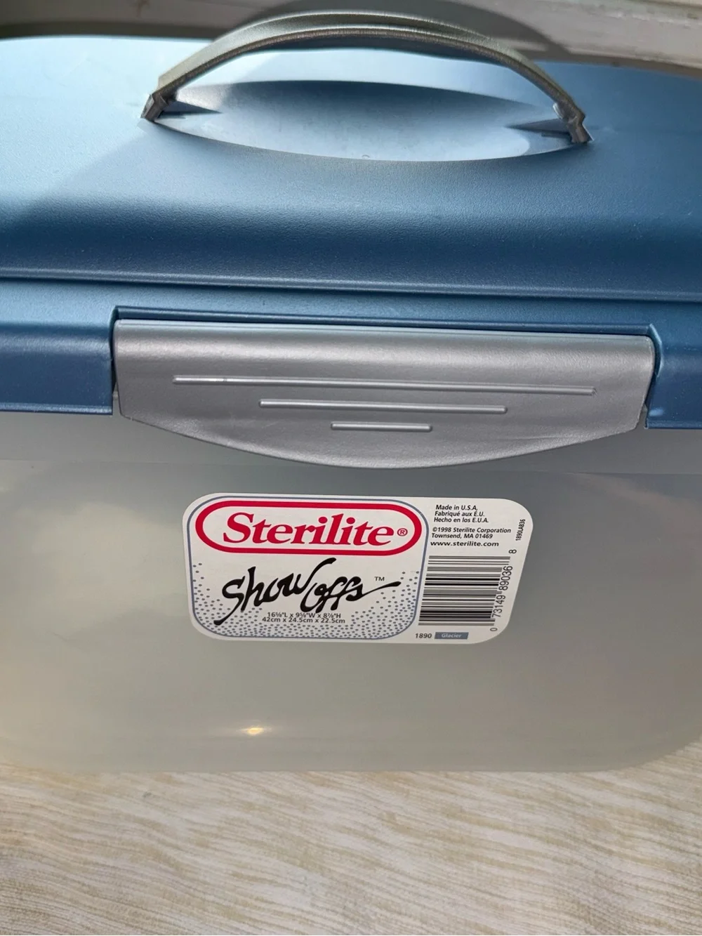 Sterilite Large EZ Carry Show Off Storage Tote #1890 blue glacier Hinged Lid